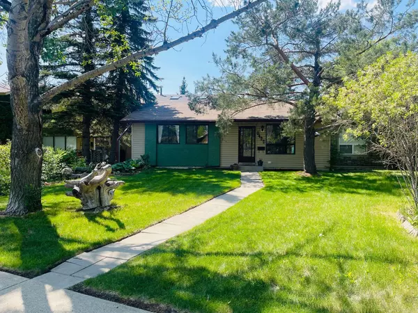 6422 Ranchview DR Northwest, Calgary, AB T3G 1A1