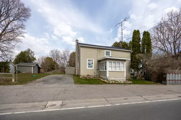2017 Newtonville RD, Clarington, ON L0A 1J0