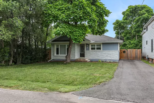6 Lincoln AVE, Grimsby, ON L3M 1Y4