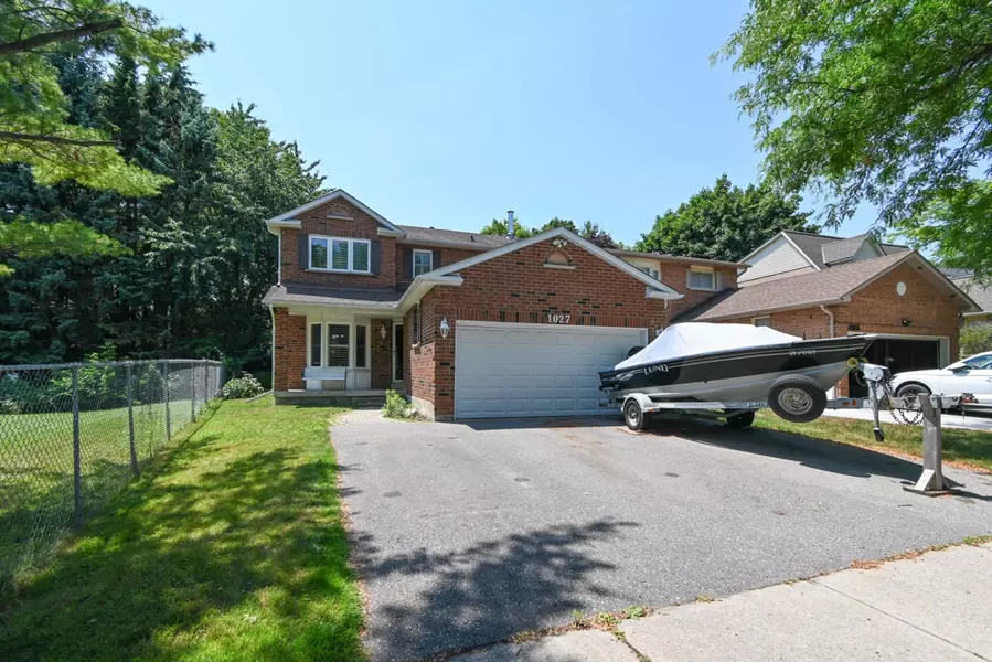 1027 Benton CRES, Pickering, ON L1X 1M8