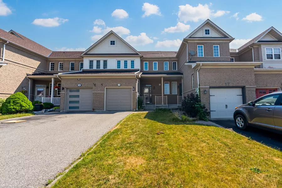 19 Inlet Bay DR, Whitby, ON L1N 9P2