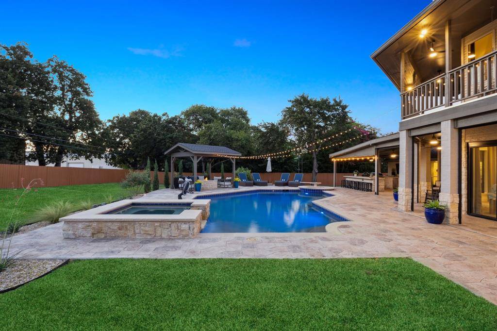 Southlake, TX 76092,1384 Lakeview Drive