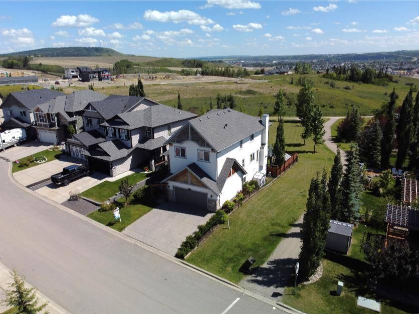 121 Heritage HL, Cochrane, AB T4C 0L3