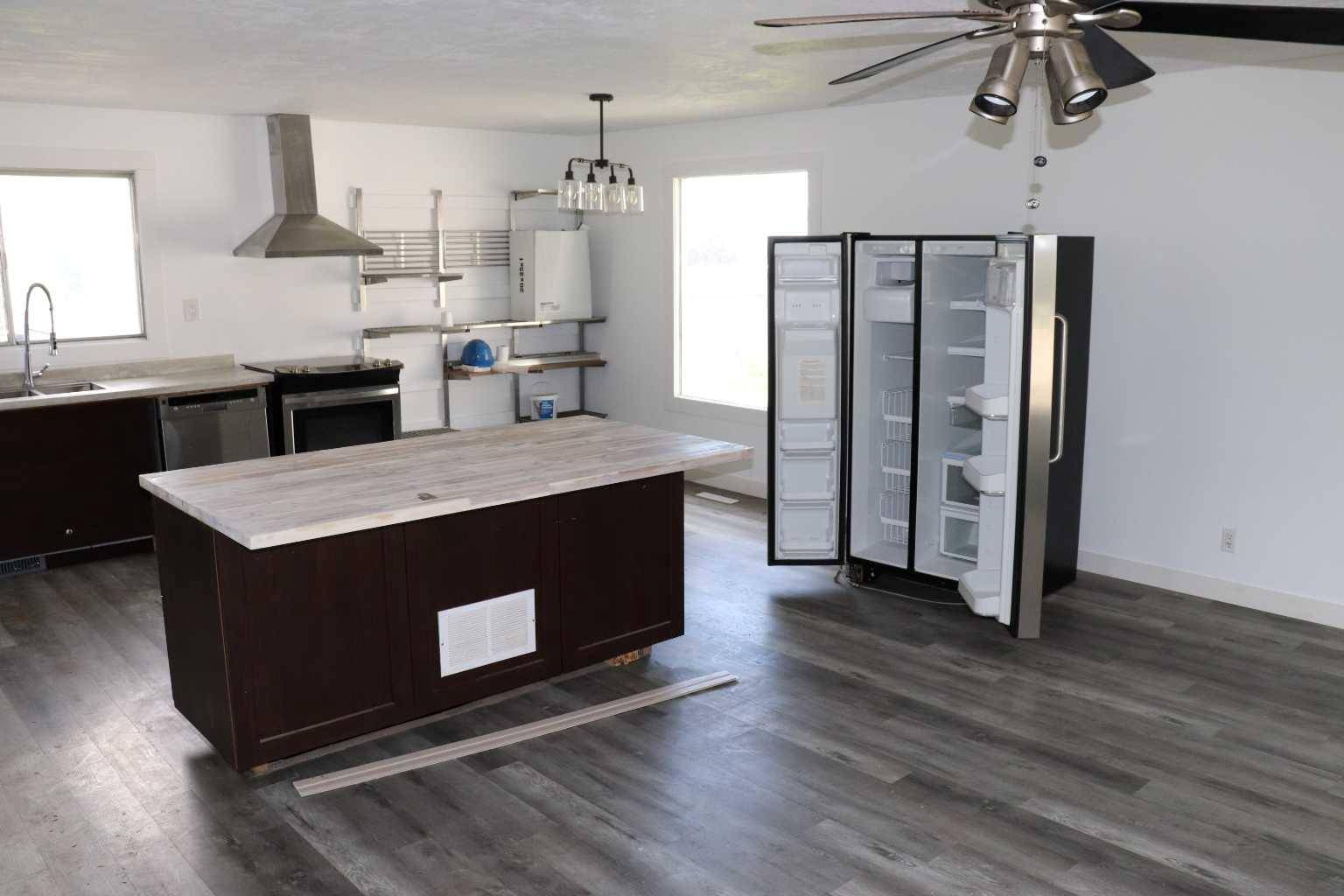Edson, AB T7E 1K8,4909 6 Avenue