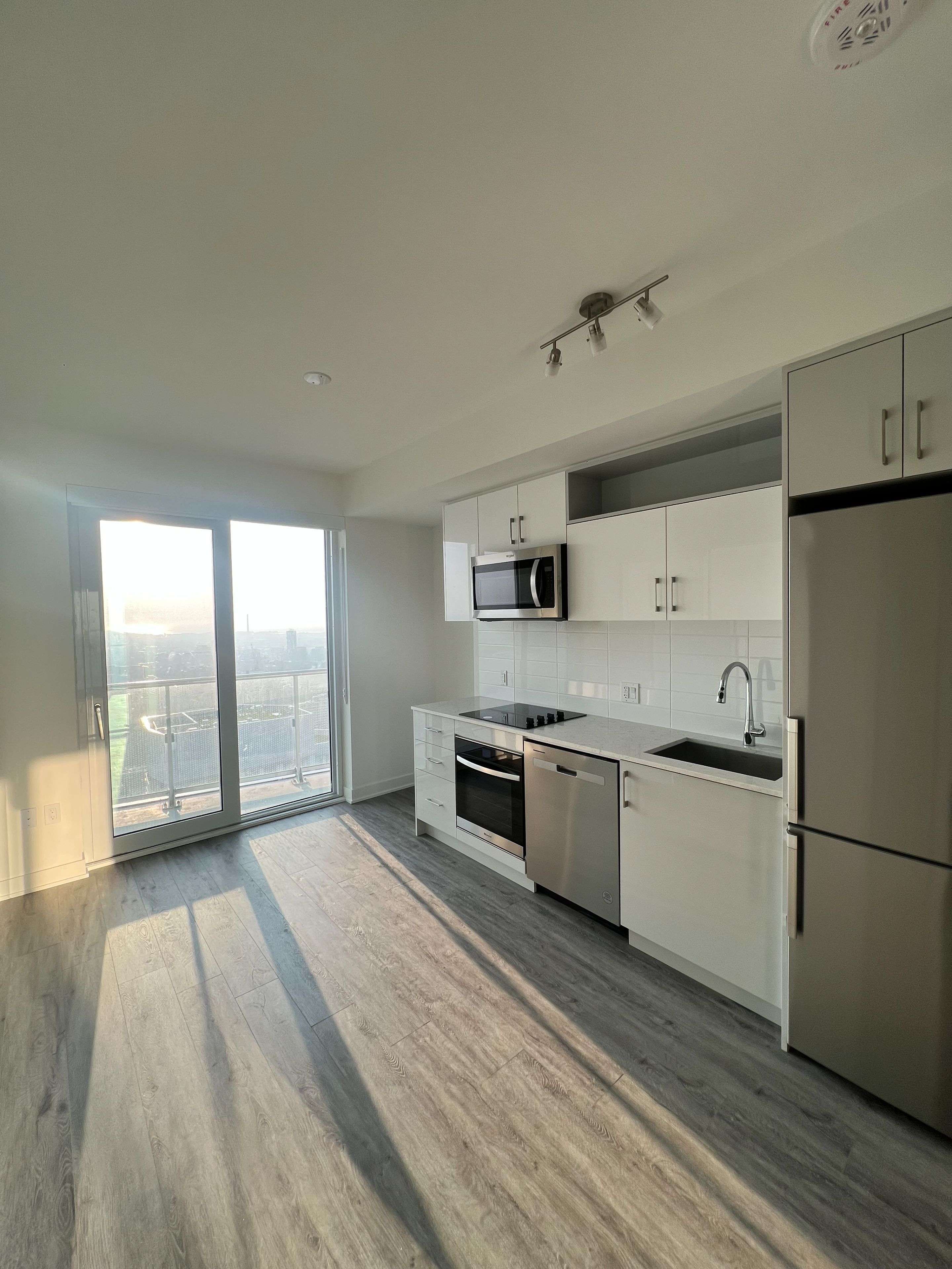 Toronto C08, ON M5B 0C7,100 Dalhousie ST #4506