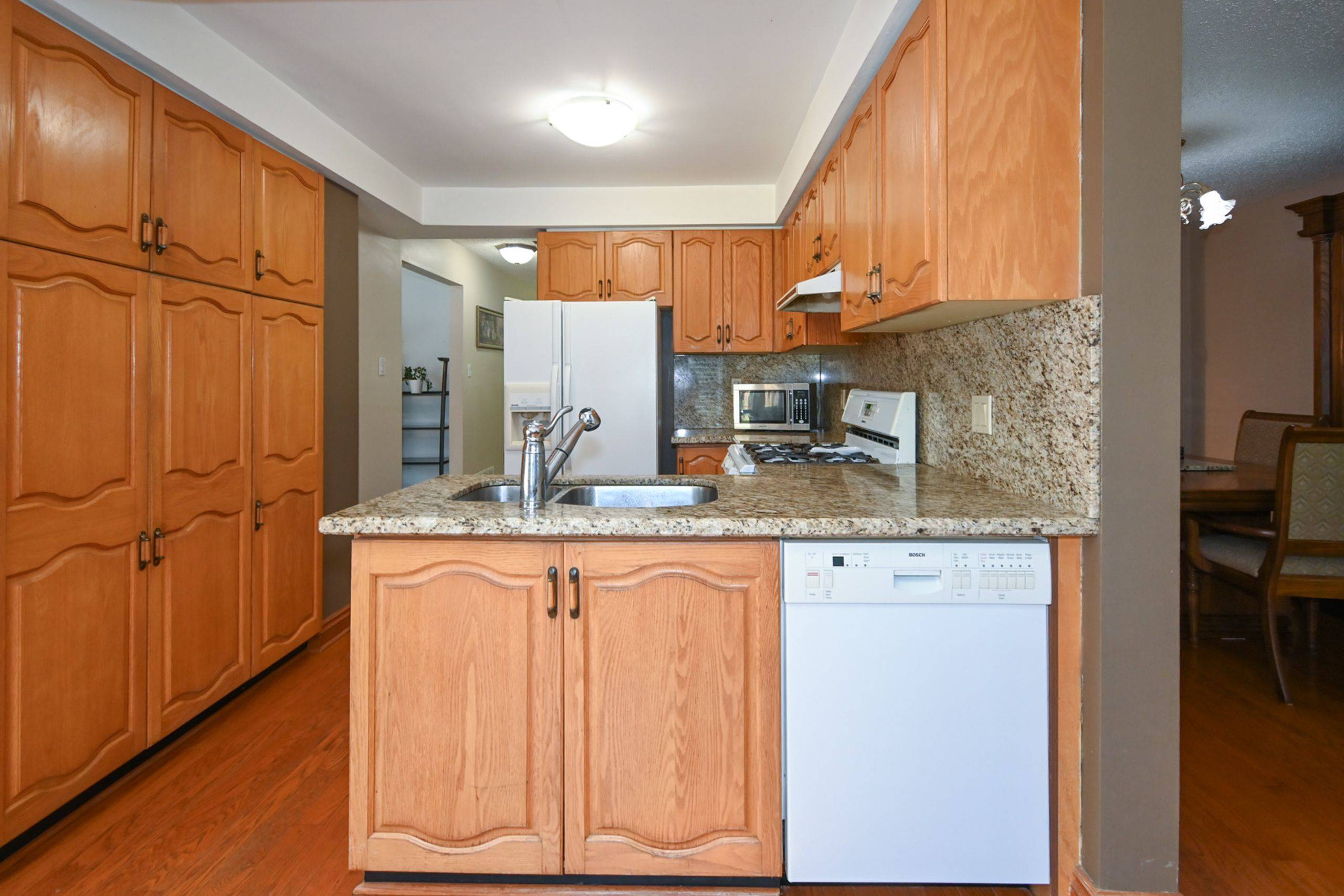 Pickering, ON L1X 1M8,1027 Benton CRES