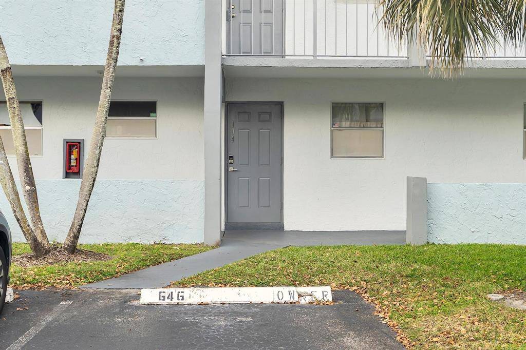 Fort Lauderdale, FL 33321,8351 Sands Point Blvd #104-A