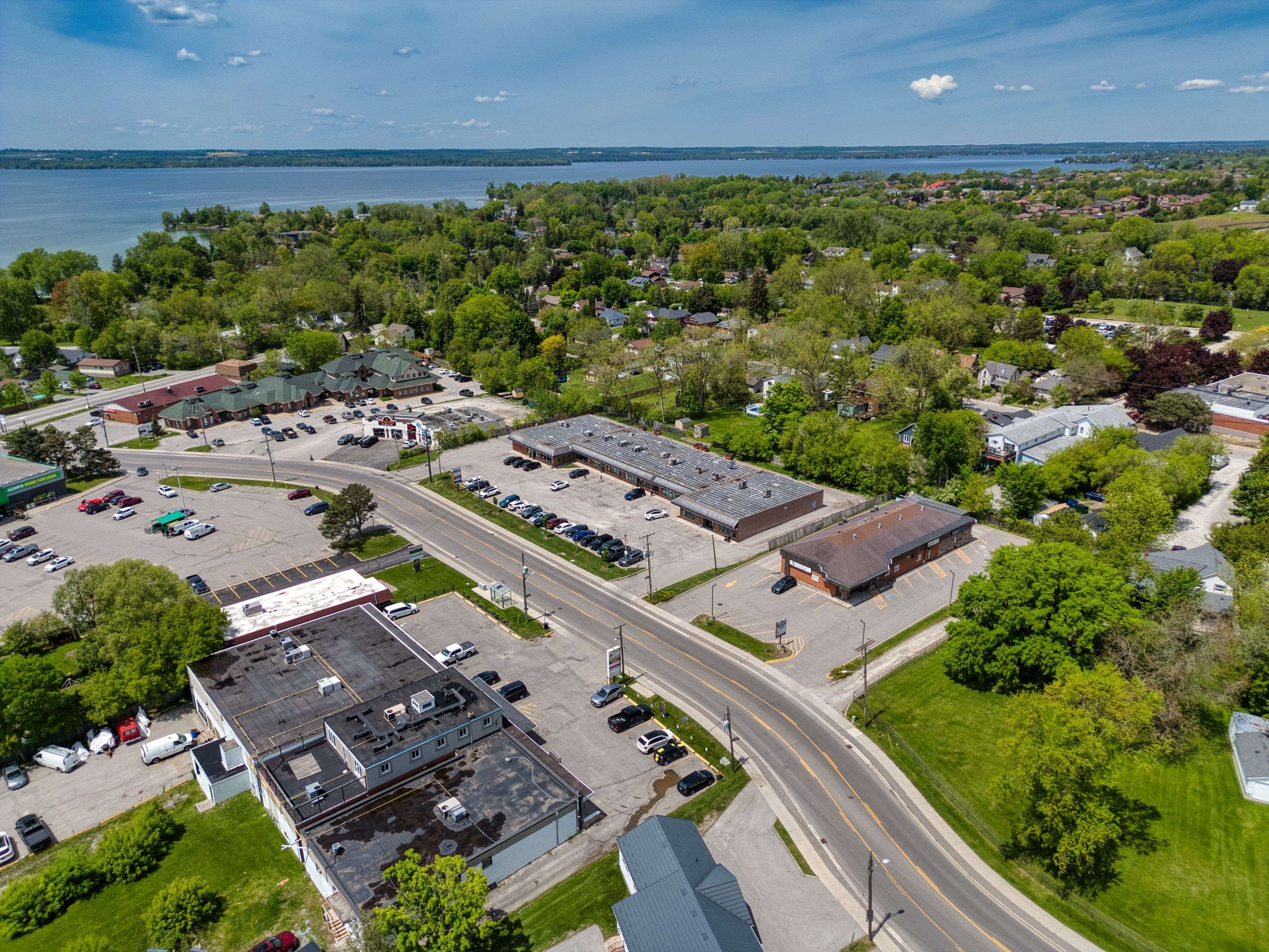Georgina, ON L4P 2H7,190 Simcoe AVE