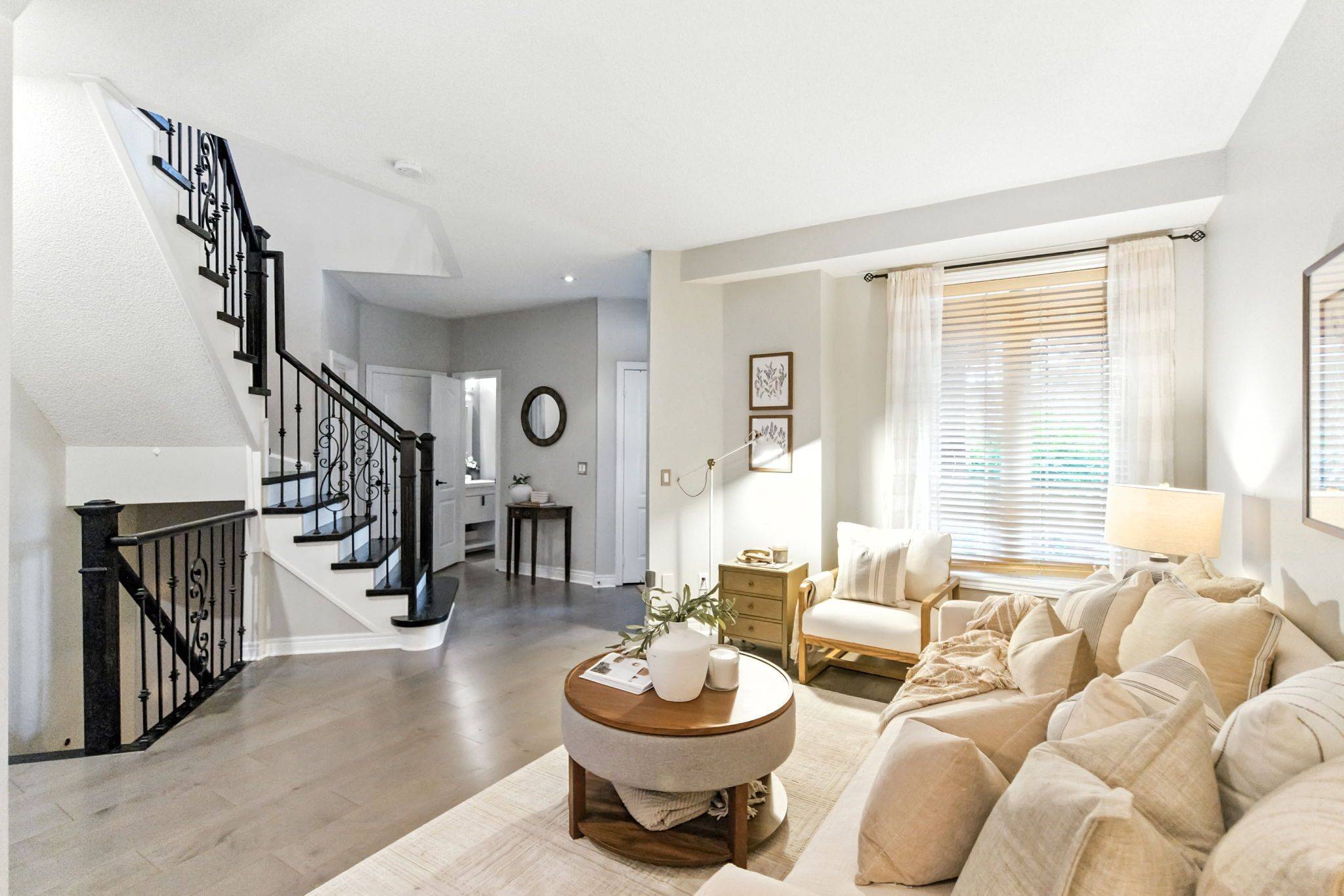 Richmond Hill, ON L4E 3V6,122 Estate Garden DR