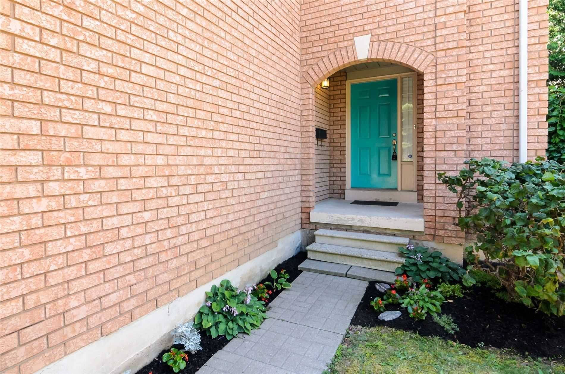Mississauga, ON L5N 6K7,7260 Seabreeze DR