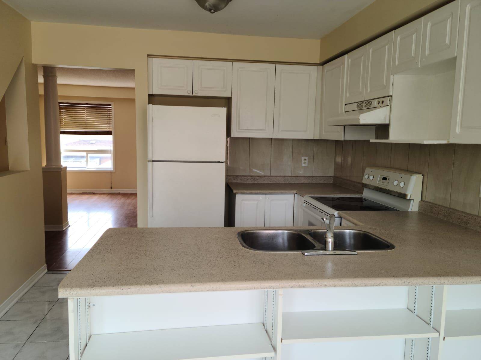 Brampton, ON L6V 4L6,57 Brickyard WAY #134