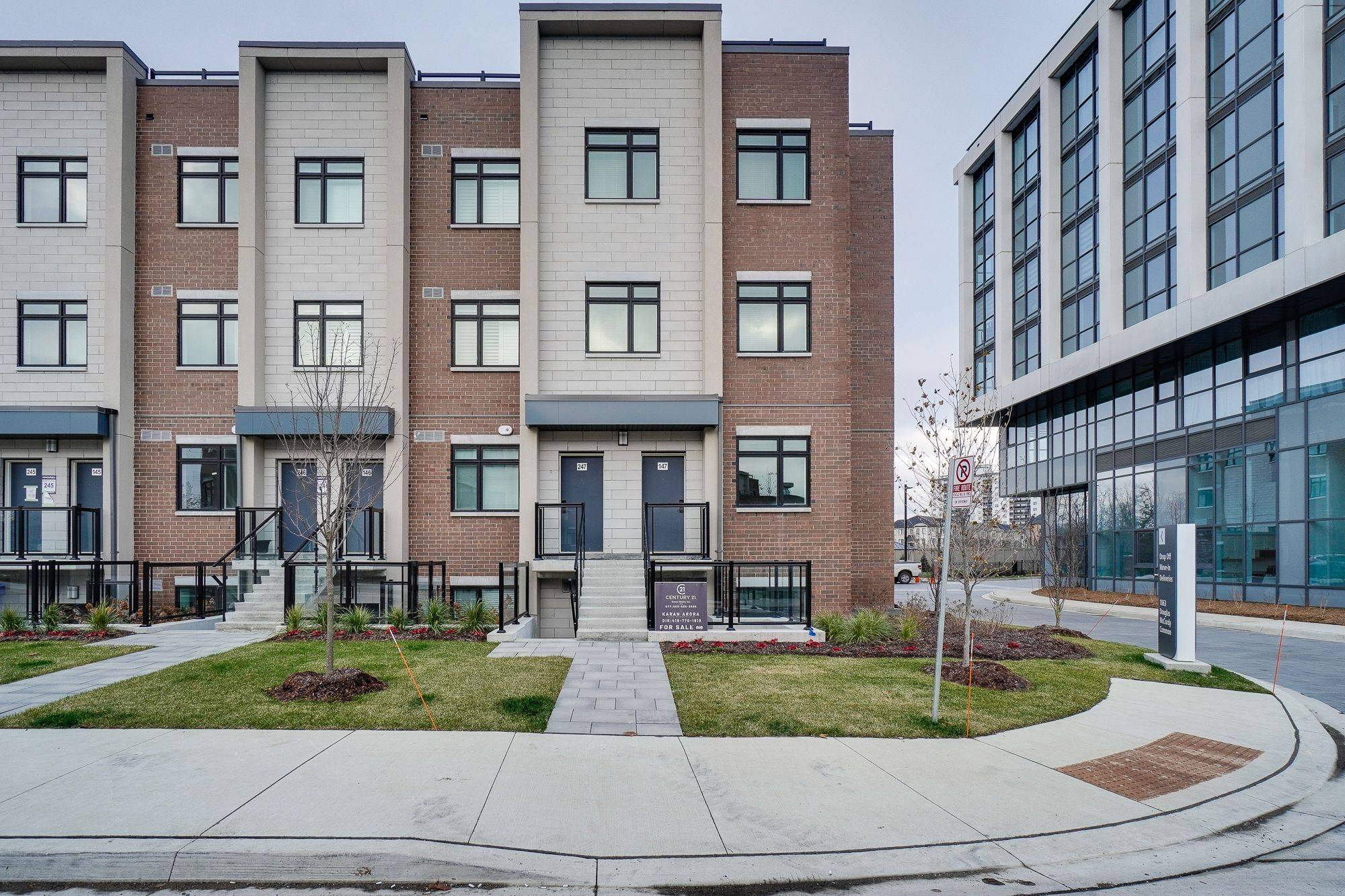 Mississauga, ON L5G 0C6,1075 Douglas McCurdy Common #247