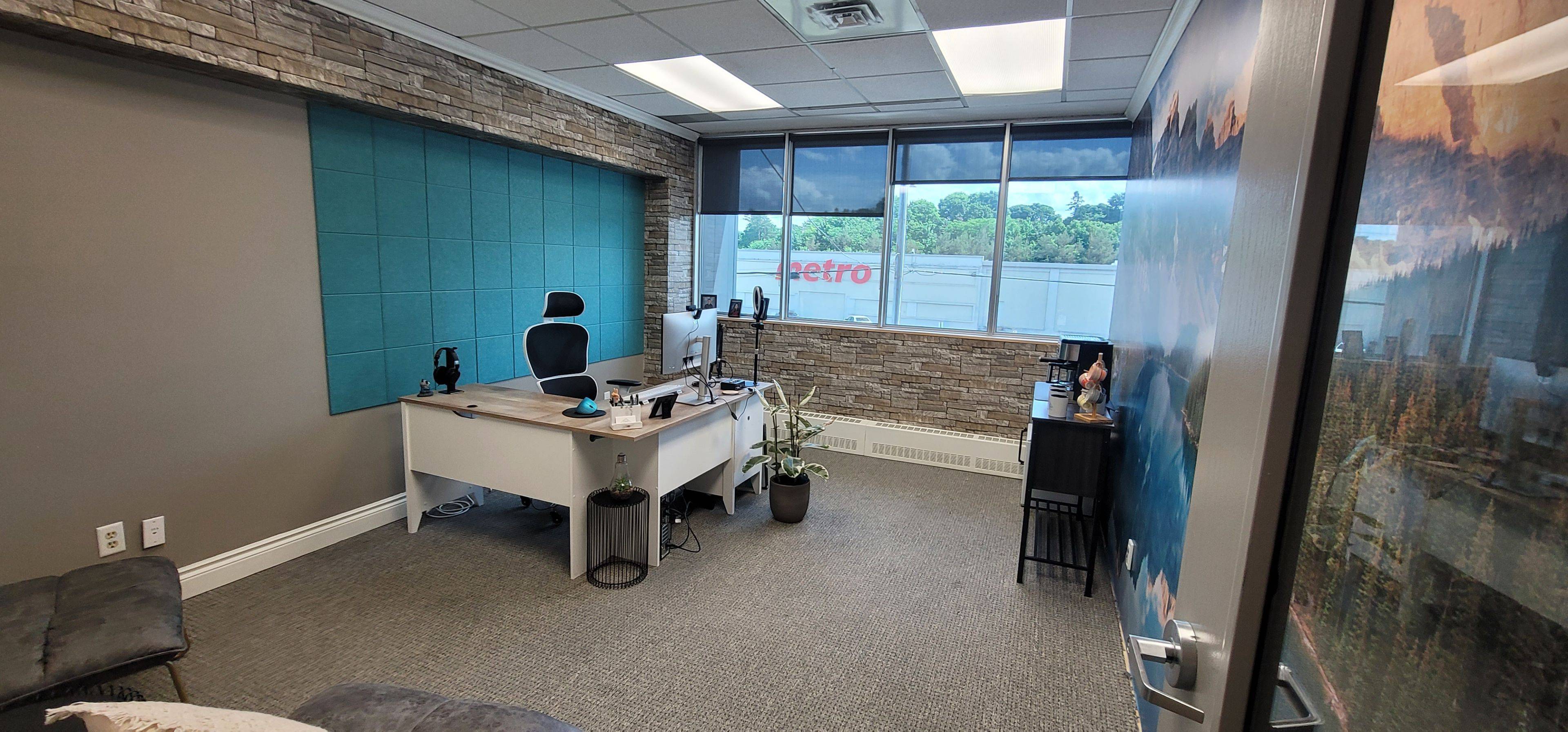 Alta Vista And Area, ON K1G 0Z1,485 Industrial AVE #17