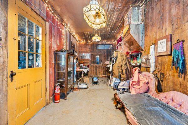 Deseronto, ON K0K 1X0,75 Prince ST