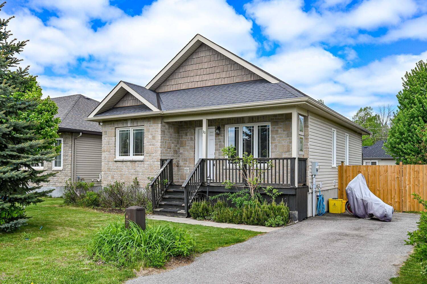 Smiths Falls, ON K7A 0A2,30 Lee AVE