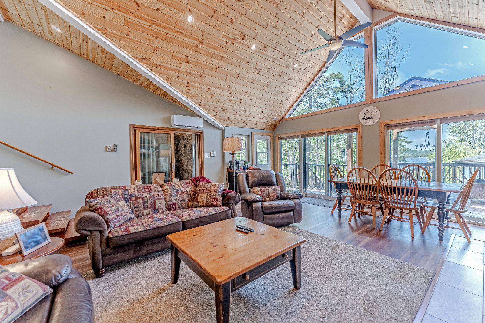 Kawartha Lakes, ON K0M 1C0,49 Hemlock DR