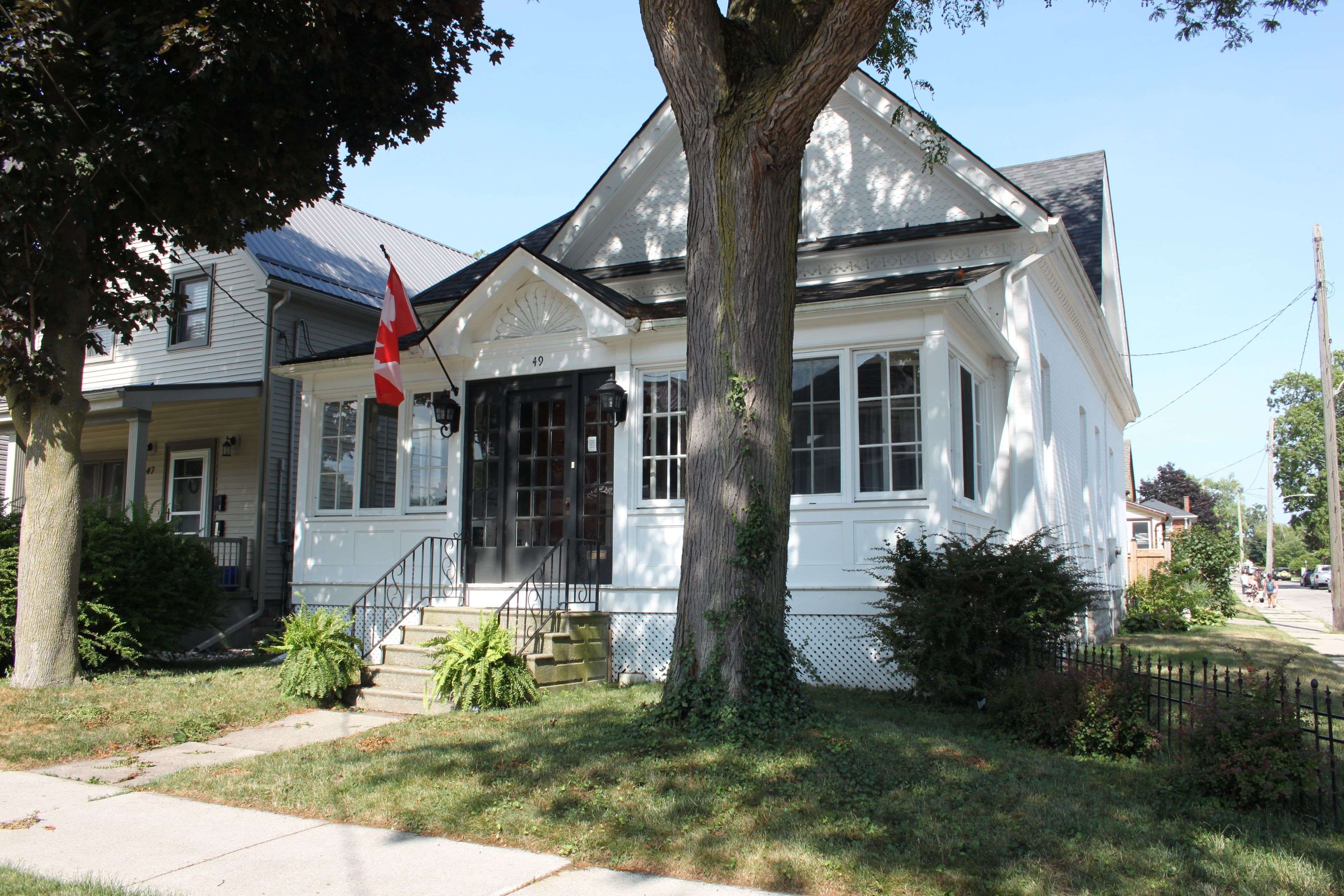 49 Hincks ST, St. Thomas, ON N5R 3N8