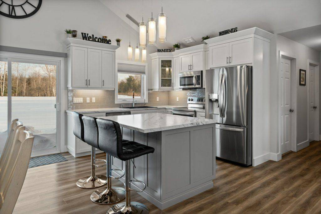 Rideau Lakes, ON K0G 1X0,9517 County Road 42 RD