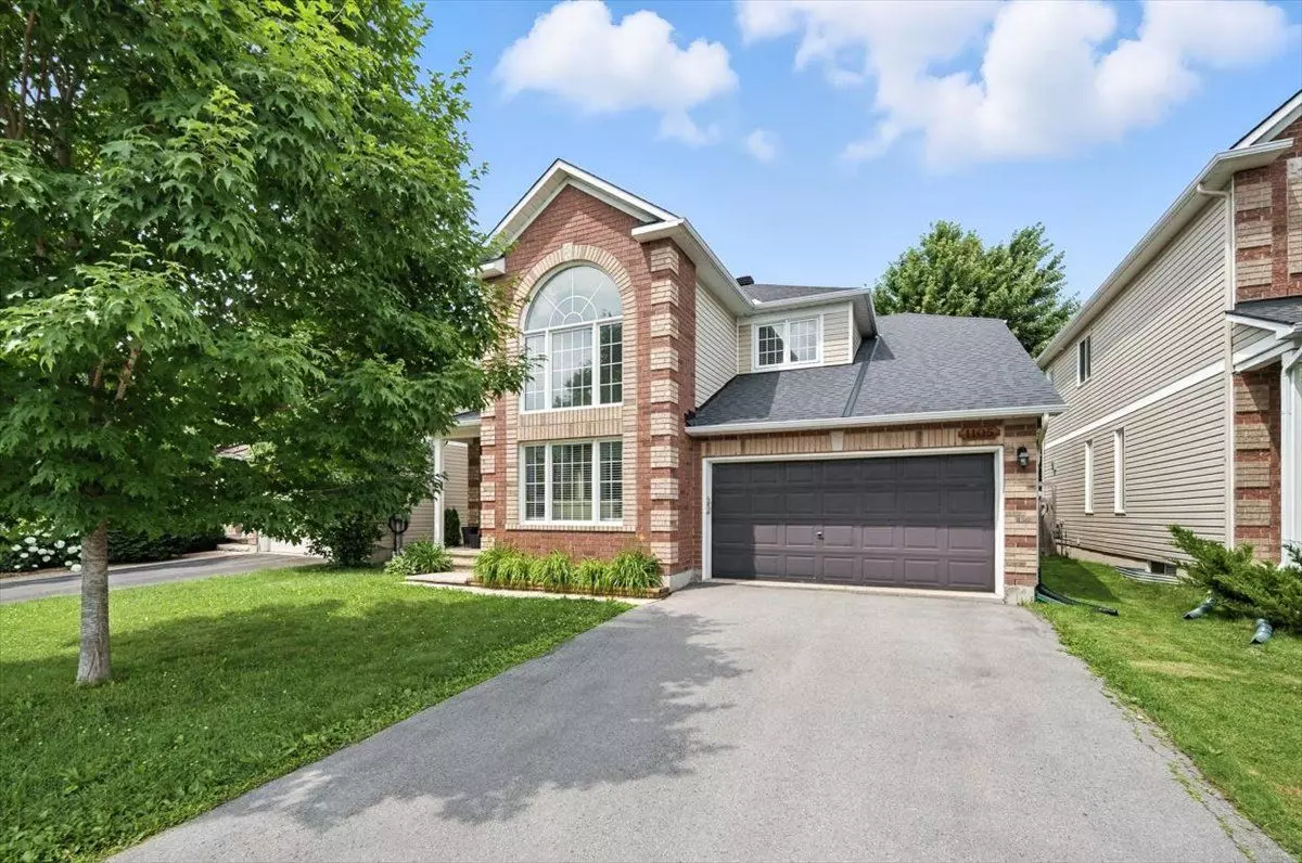 Orleans - Cumberland And Area, ON K4A 4Y4,1105 Luesby CRES