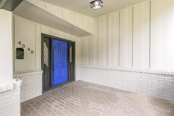 Fort Worth, TX 76109,4348 Selkirk Drive W