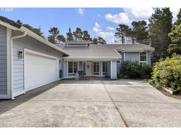 89 SAILORS RAVINE CT, Florence, OR 97439