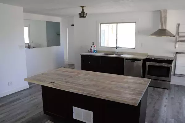 Edson, AB T7E 1K8,4909 6 Avenue