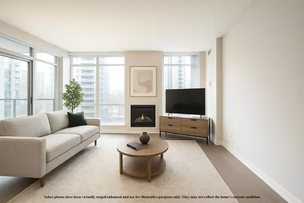 Toronto C01, ON M5V 1B1,219 Fort York BLVD #203