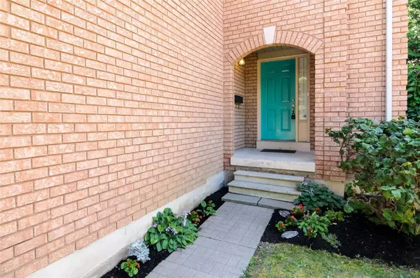Mississauga, ON L5N 6K7,7260 Seabreeze DR