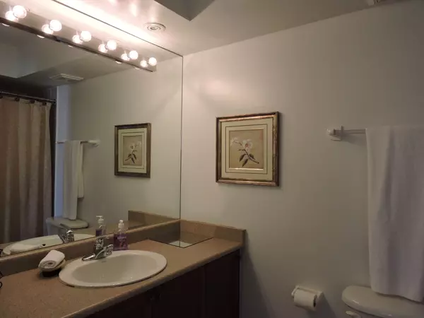 Mississauga, ON L5M 8C7,4855 Half Moon GRV #7