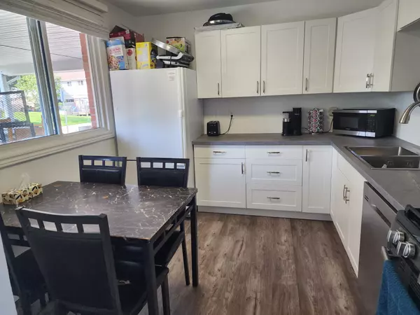 London East, ON N5Y 5E5,1318 Highbury AVE N #54