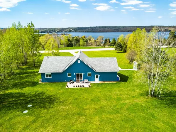 Rideau Lakes, ON K0G 1X0,9517 County Road 42 RD