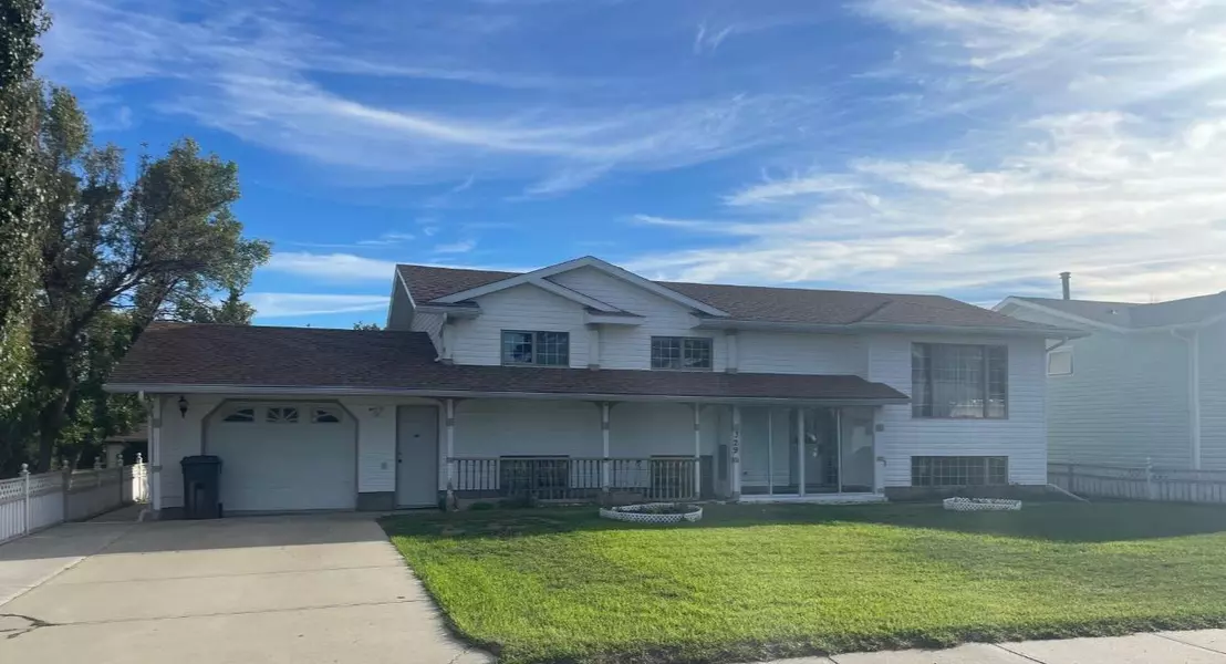 329 8 AVE, Bassano, AB T0J0B0