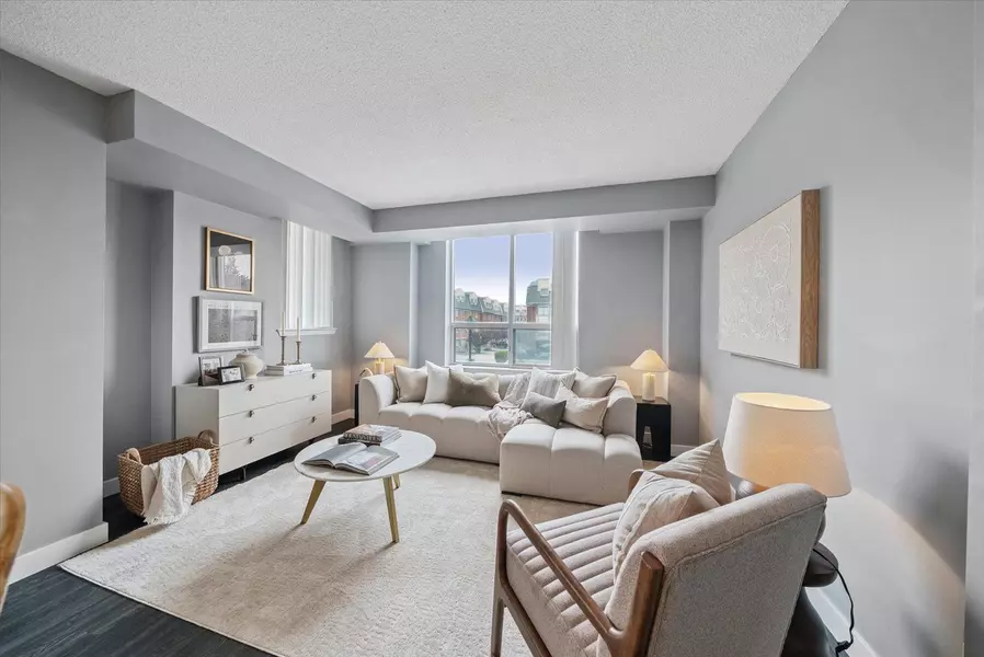 1625 Pickering Pkwy #204, Pickering, ON L1V 6Z6