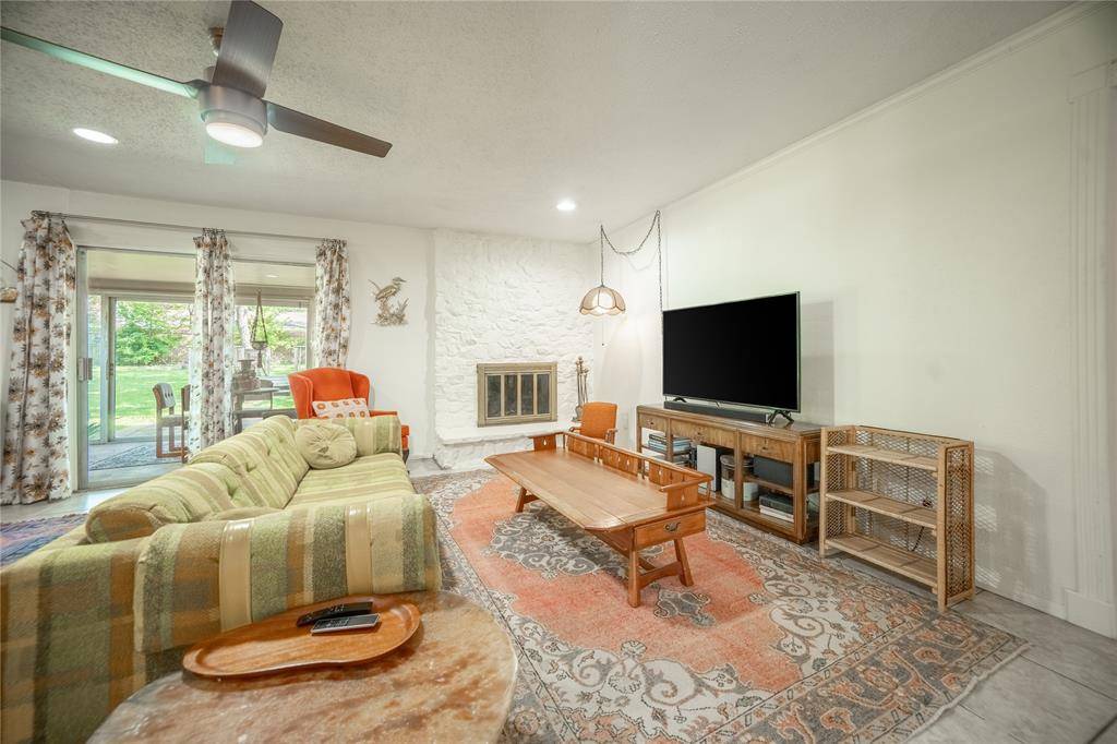 Fort Worth, TX 76133,6413 Wrigley Way
