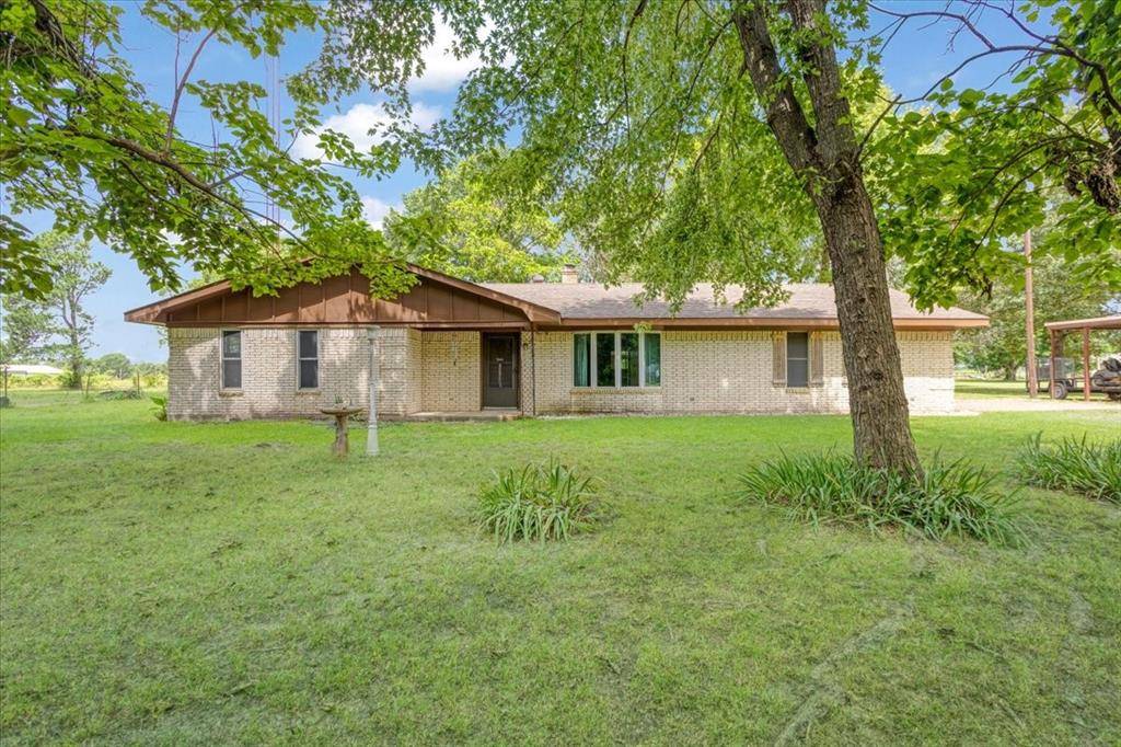 Bonham, TX 75418,995 County Road 1555
