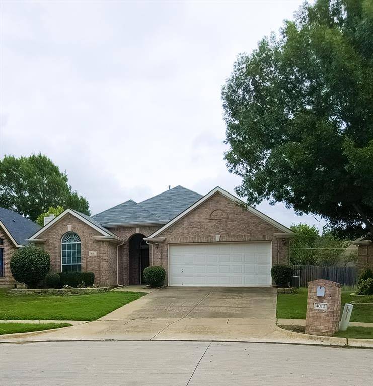 4012 Glenwyck Drive E, North Richland Hills, TX 76180