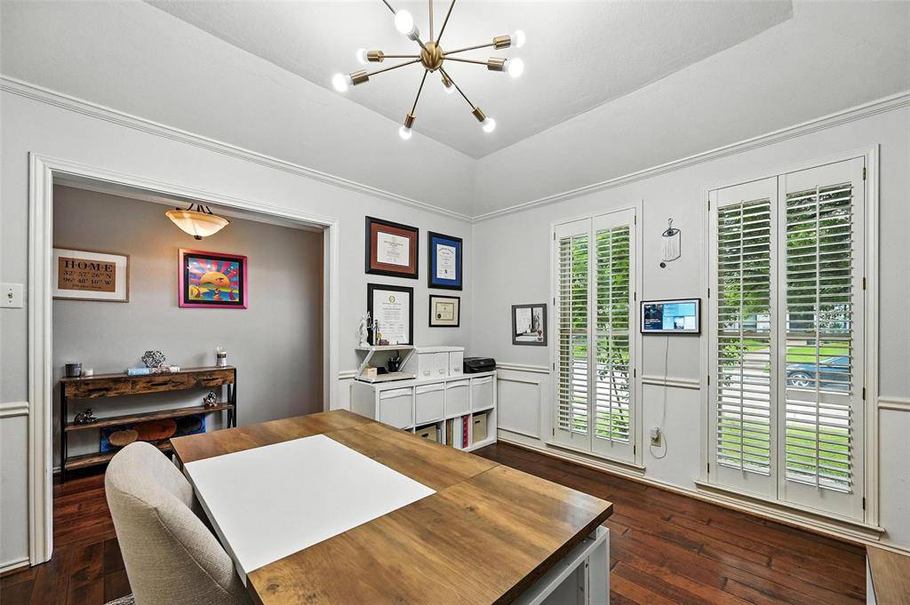 Dallas, TX 75248,6031 White Rose Trail