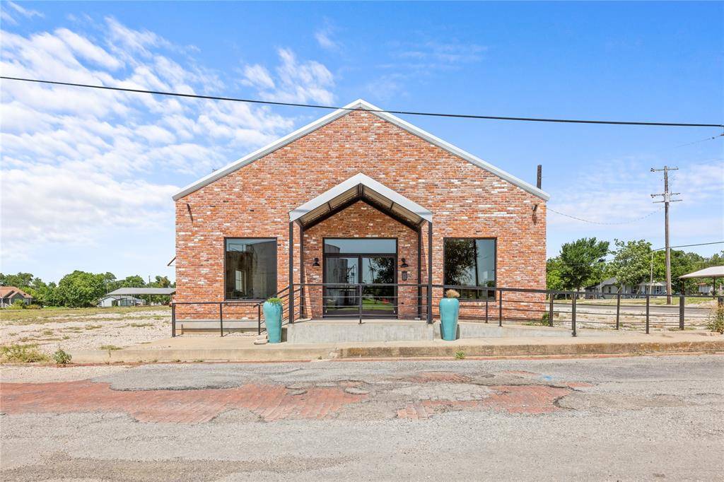Honey Grove, TX 75446,151 S 5th Street