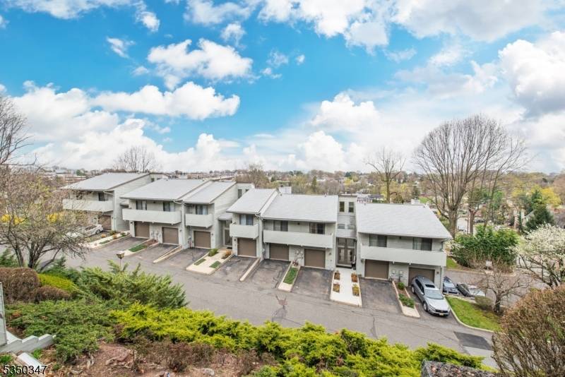 Clifton City, NJ 07013,79 Adams Terr #79