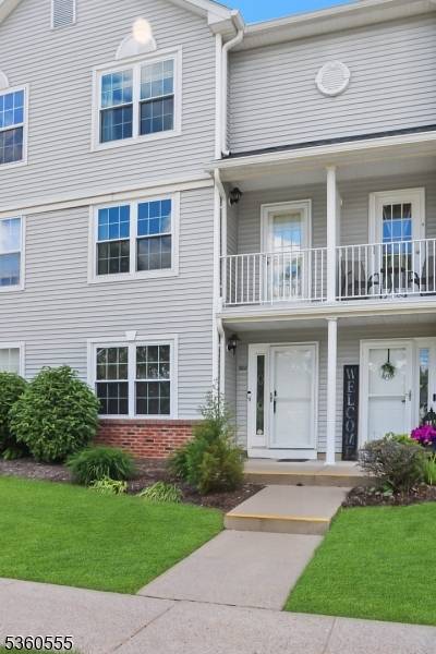 302 Mercer Ct, Independence Twp., NJ 07840