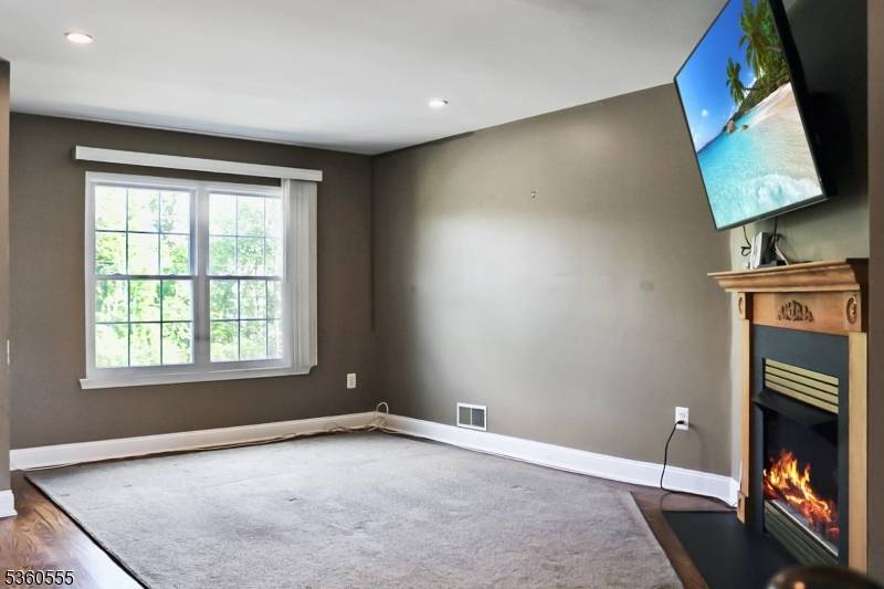 Independence Twp., NJ 07840,302 Mercer Ct