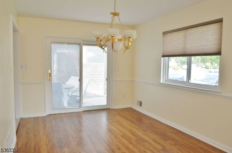 Florham Park Boro, NJ 07932,250 Ridgedale Ave E-6 #E6