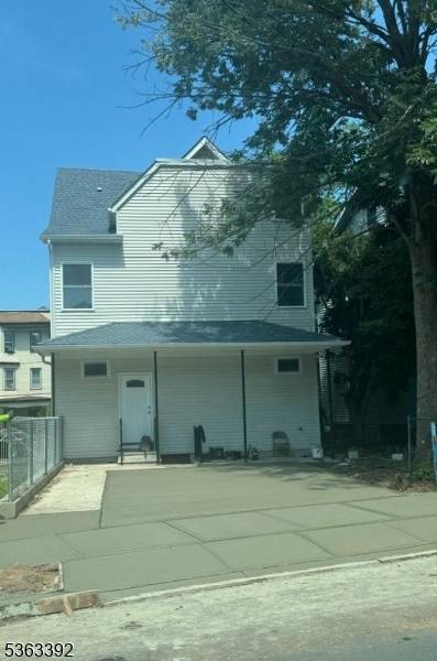 Newark City, NJ 07108,82 Montgomery Avenue