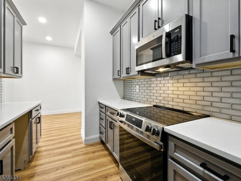 Newark City, NJ 07102,111 Mulberry St #1-O
