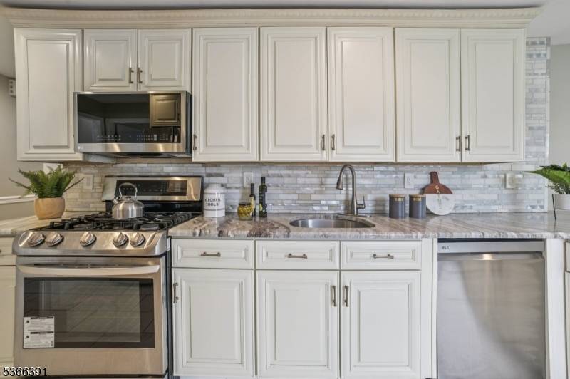 Union Twp., NJ 07083,980 Moessner Ave