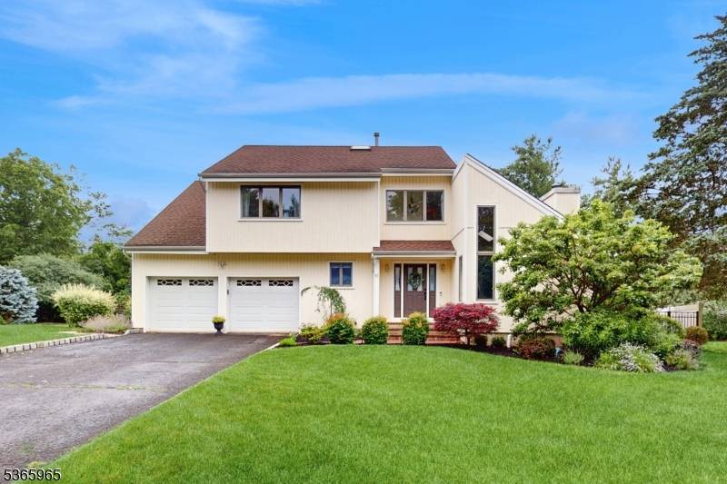 51 Ditmars Cir, Hillsborough Twp., NJ 08844