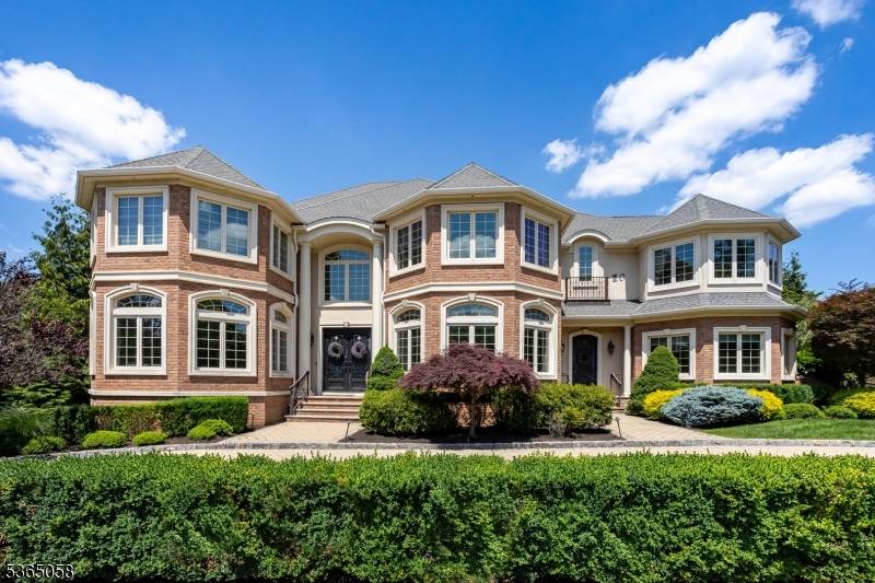 10 Michelle Ln, Livingston Twp., NJ 07039