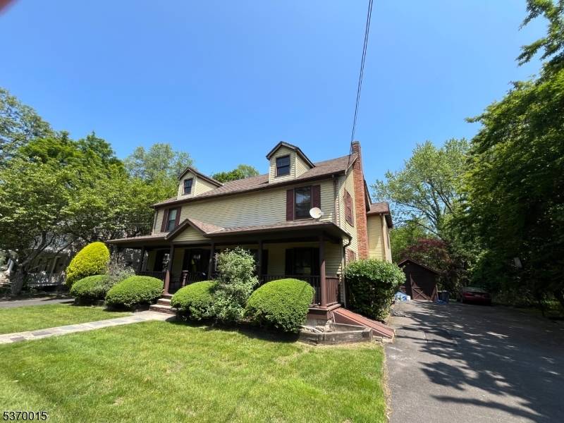 15 Cottage Pl, Allendale Boro, NJ 07401
