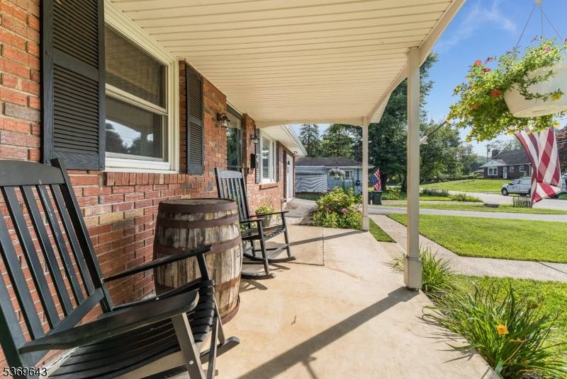 Lopatcong Twp., NJ 08865,325 Park Ave