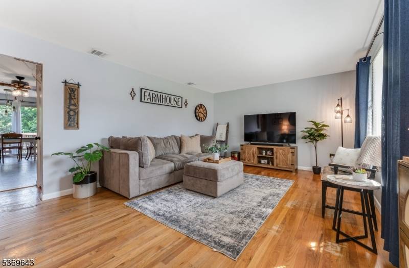 Lopatcong Twp., NJ 08865,325 Park Ave
